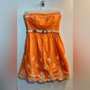 Adorable strapless, summer dress. Orange, barely worn. Size small.